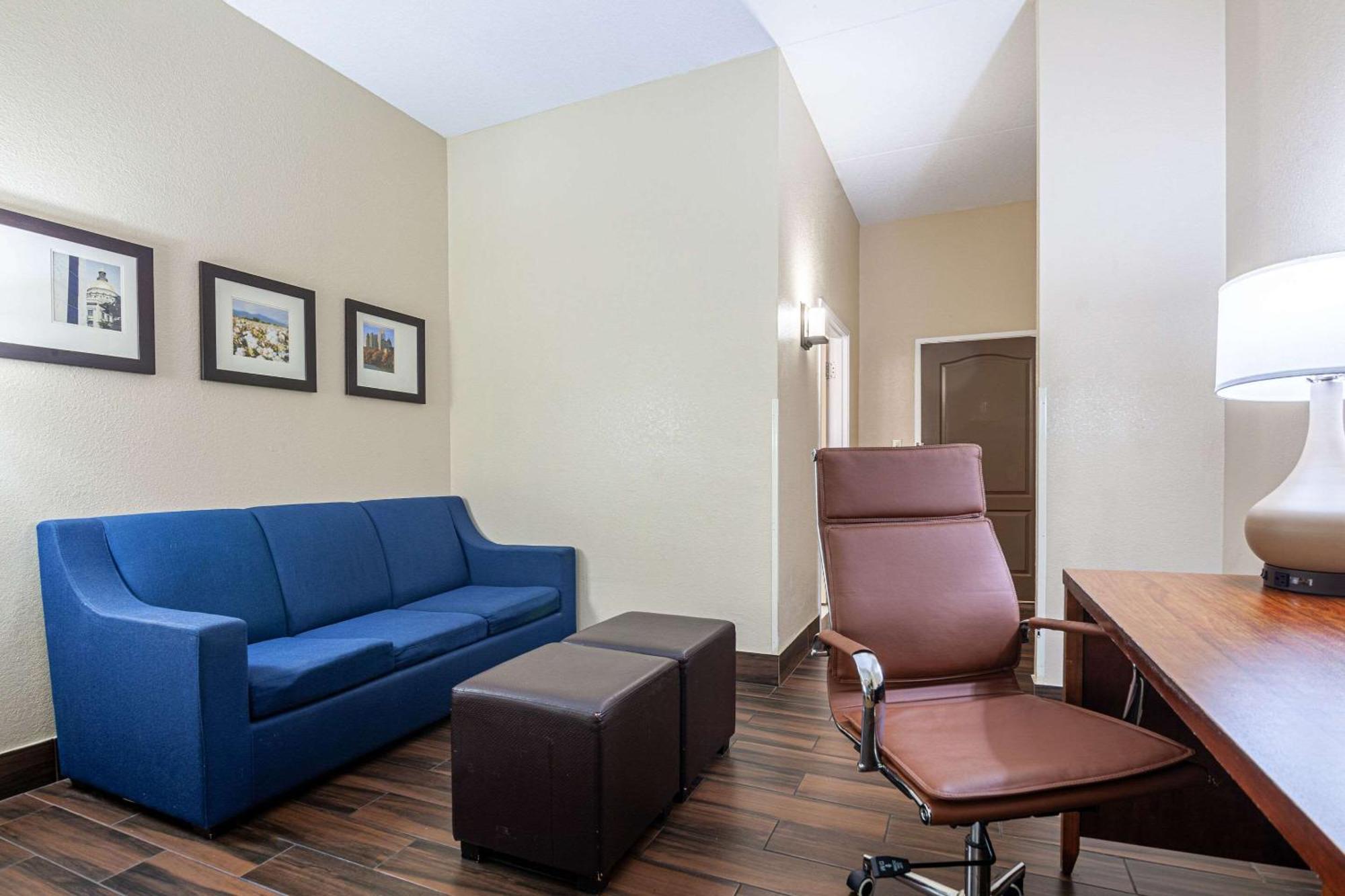 Comfort Suites Morrow- Atlanta South Экстерьер фото