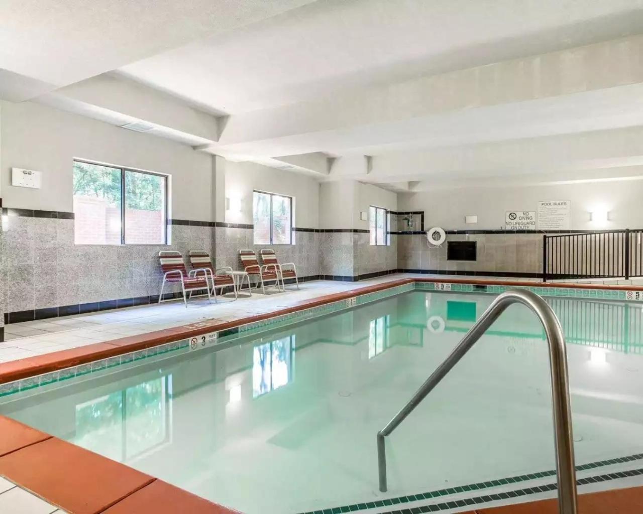 Comfort Suites Morrow- Atlanta South Экстерьер фото
